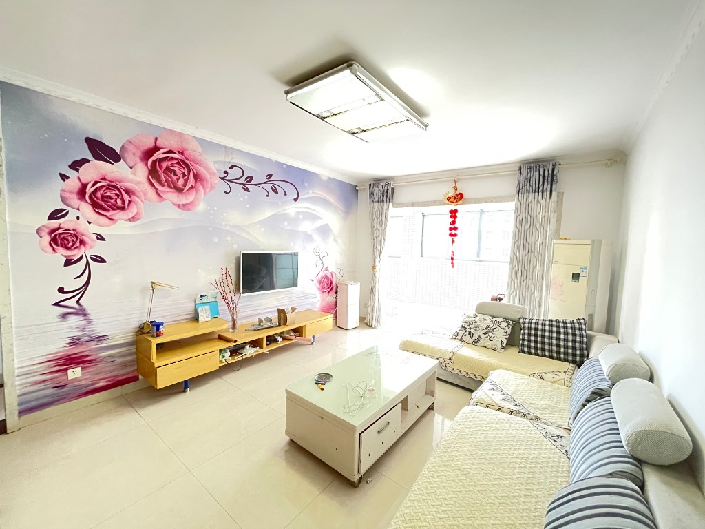 愉景湾东域 3室2厅1卫 1900.0元/月 愉景湾东域 3室2厅1卫 1900.0元/月室内图