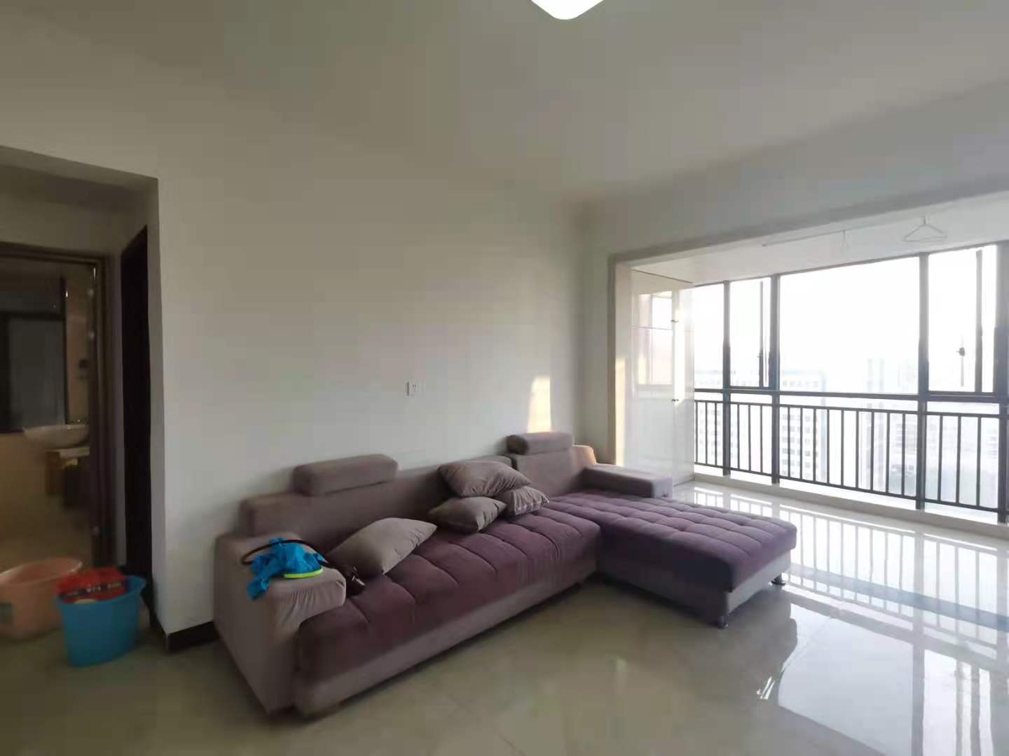 星月都会  3室2厅1卫    2200.0元/月 星月都会  3室2厅1卫    2200.0元/月室内图