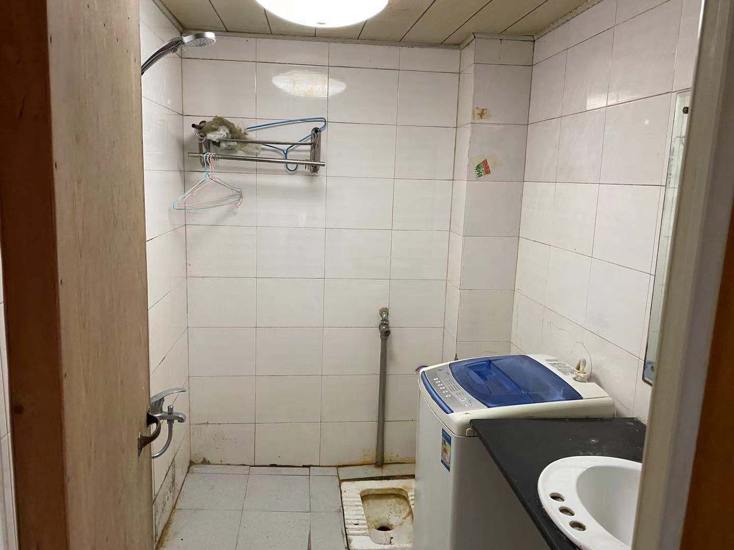左家塘省税务局宿舍  4室2厅1卫    1700.0元/月室内图