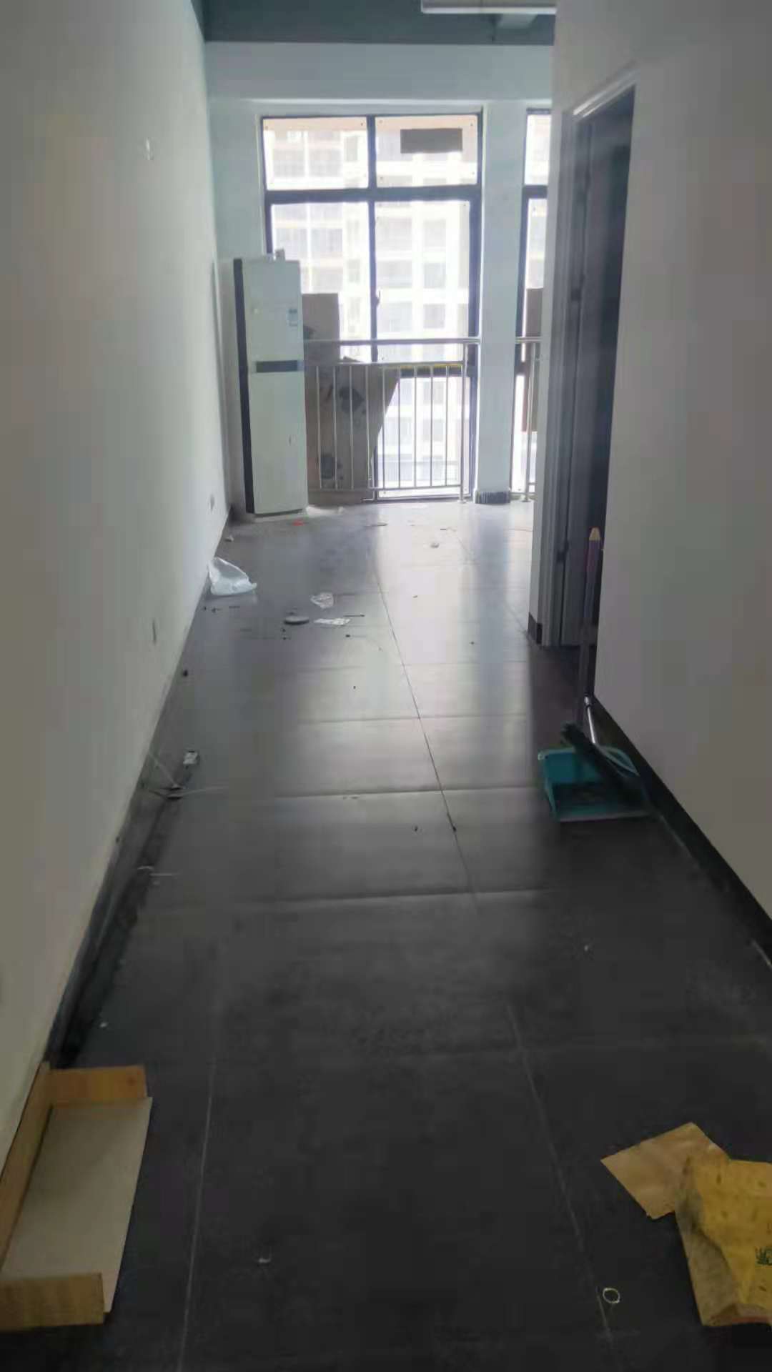 融冠亲城50写字楼 1室1厅1卫 2000.0元/月 融冠亲城50写字楼 1室1厅1卫 2000.0元/月室内图