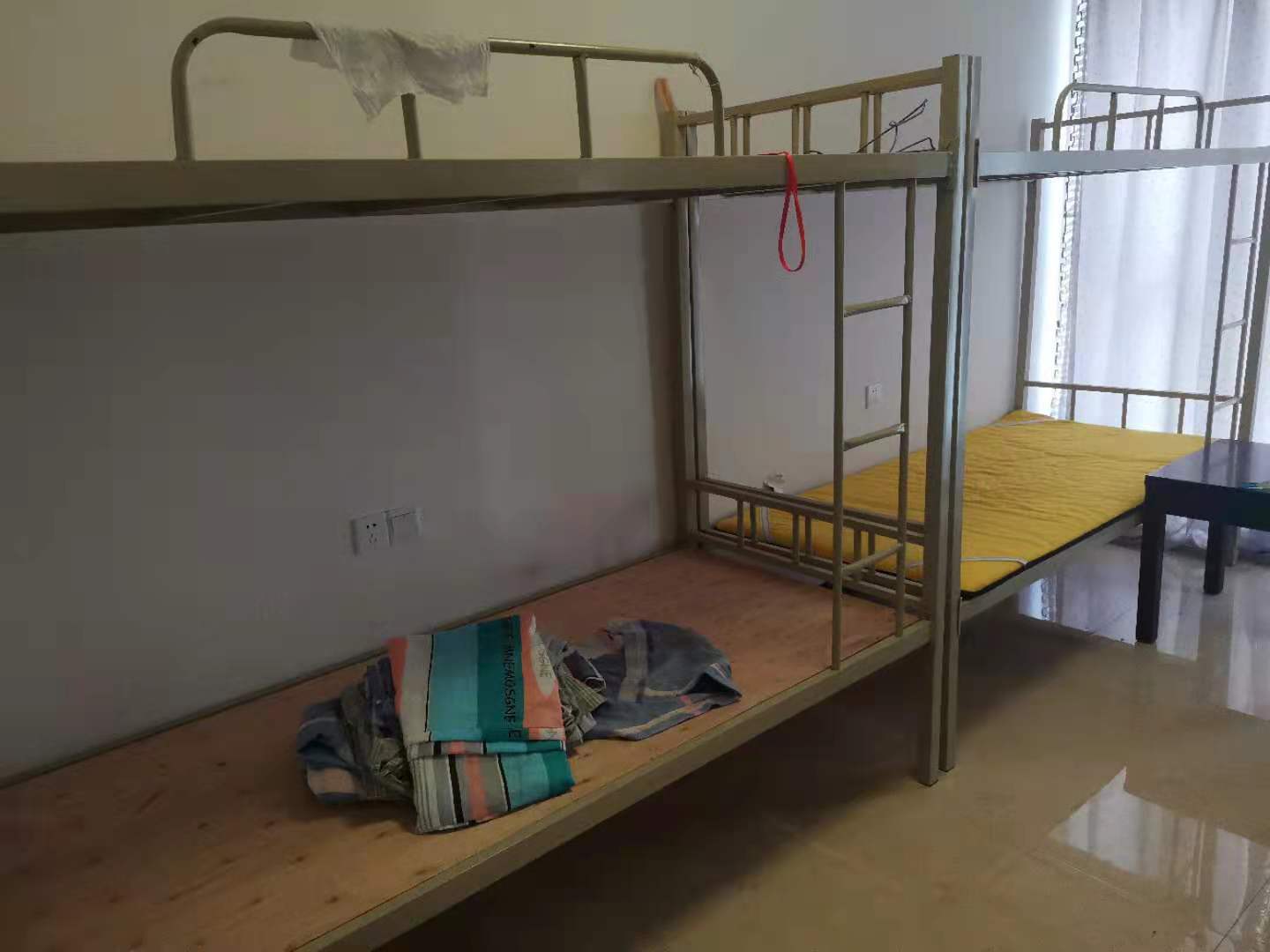 北美阳光城  2室1厅1卫   1800.00元/月室内图
