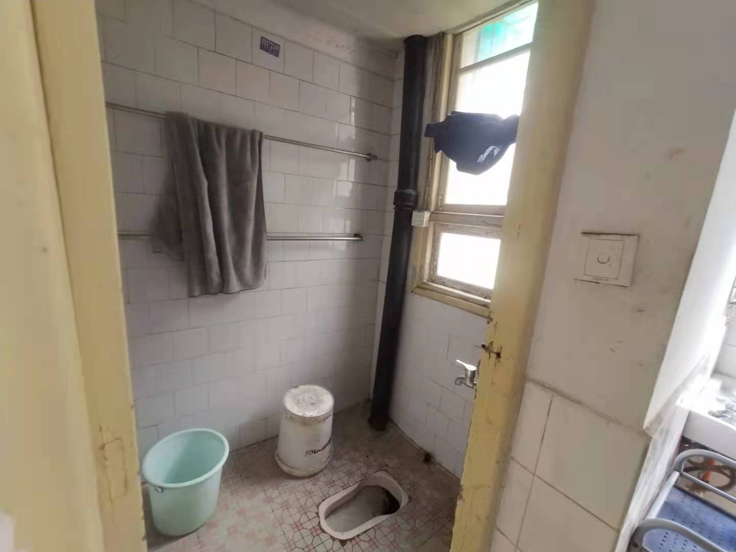 新塘冲巷 2室1厅1卫 1200.0元/月 新塘冲巷 2室1厅1卫 1200.0元/月室内图