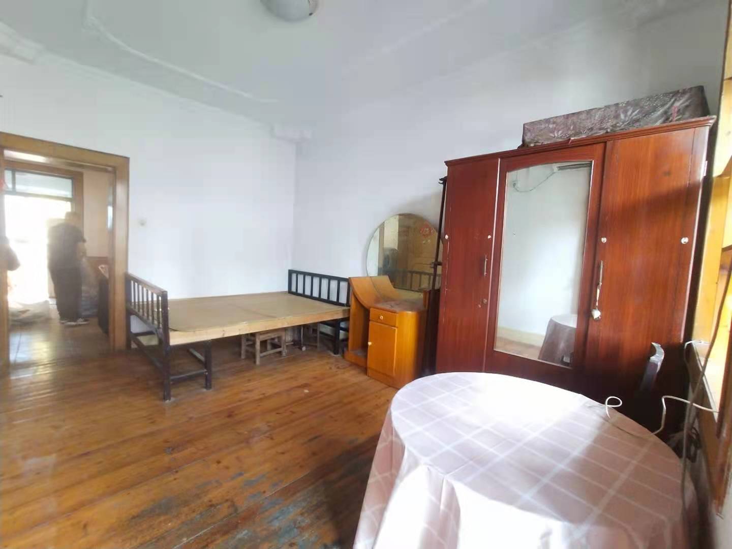 新塘冲巷 2室1厅1卫 1200.0元/月 新塘冲巷 2室1厅1卫 1200.0元/月室内图