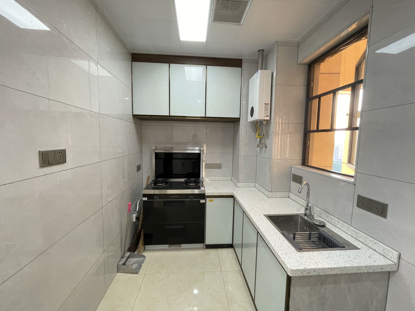 百弘学府城 2室1厅1卫 1650.0元/月 百弘学府城 2室1厅1卫 1650.0元/月室内图