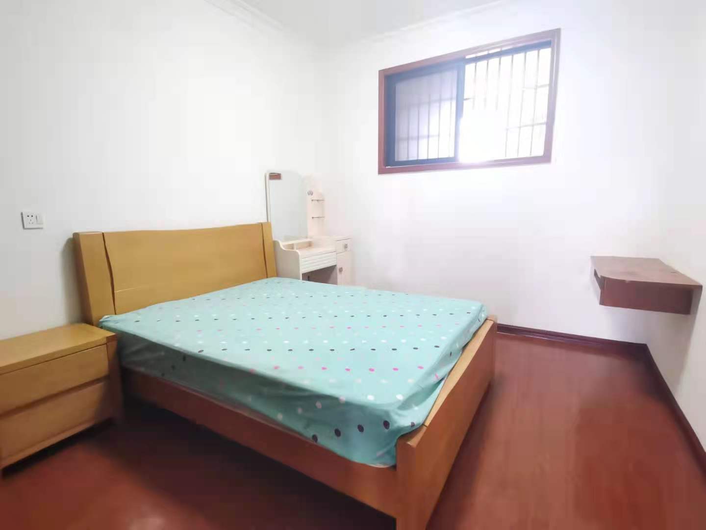 星月都会  3室2厅1卫    2200.0元/月 星月都会  3室2厅1卫    2200.0元/月室内图