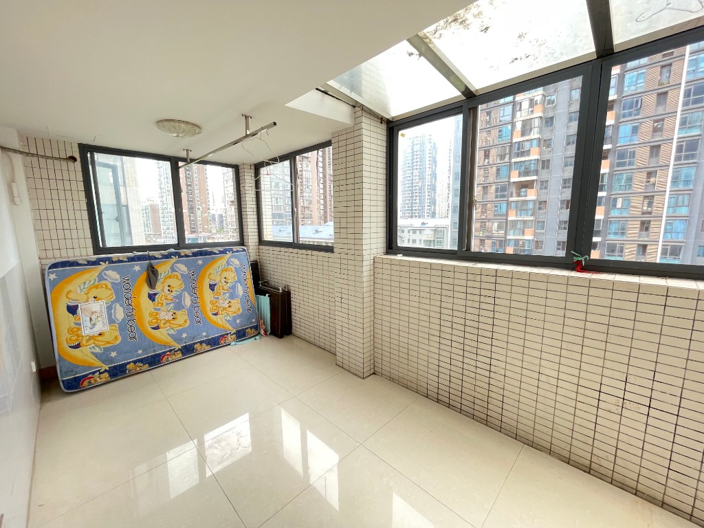 愉景湾东域 3室2厅1卫 1900.0元/月 愉景湾东域 3室2厅1卫 1900.0元/月室内图