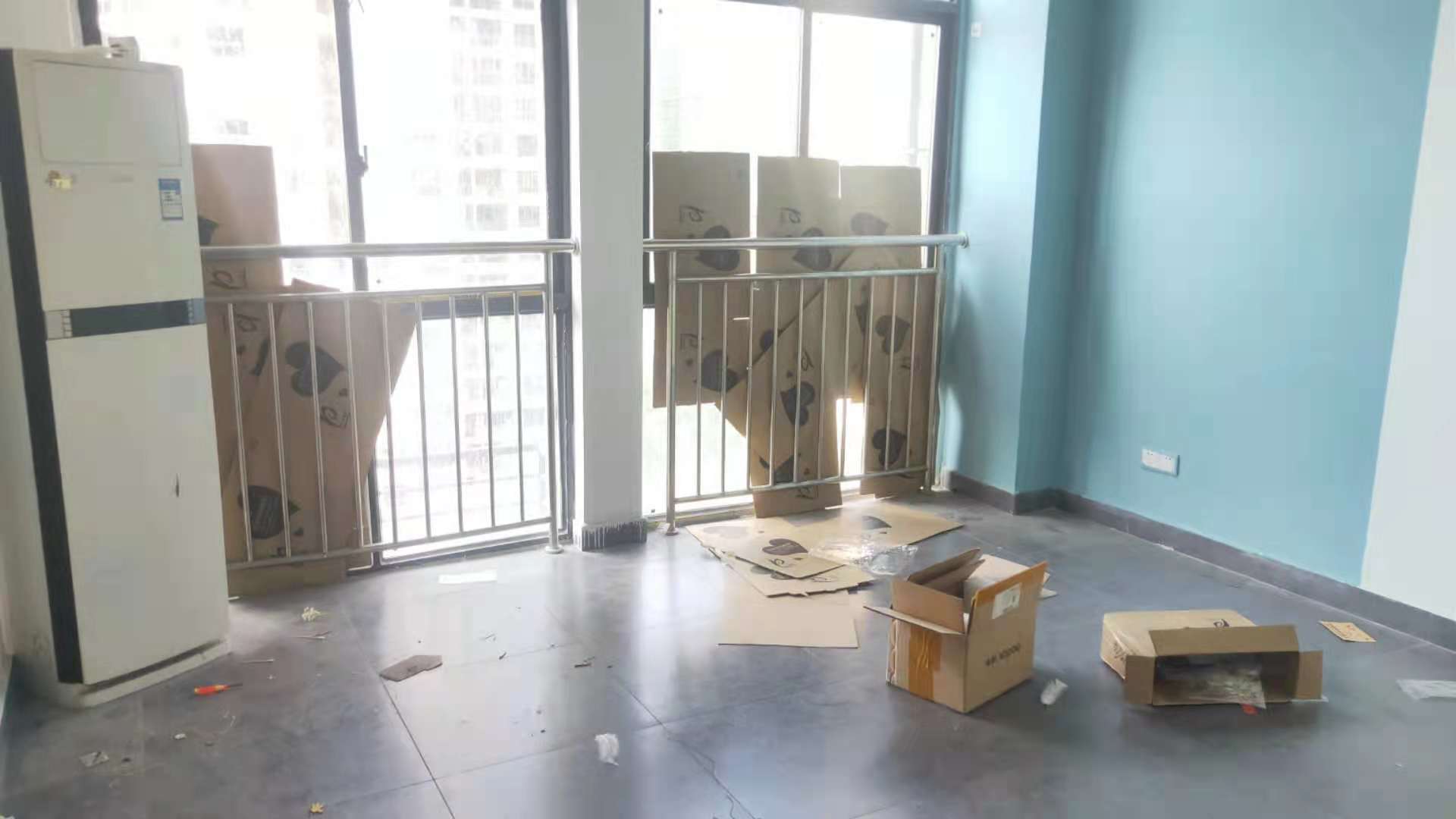 融冠亲城50写字楼 1室1厅1卫 2000.0元/月 融冠亲城50写字楼 1室1厅1卫 2000.0元/月室内图