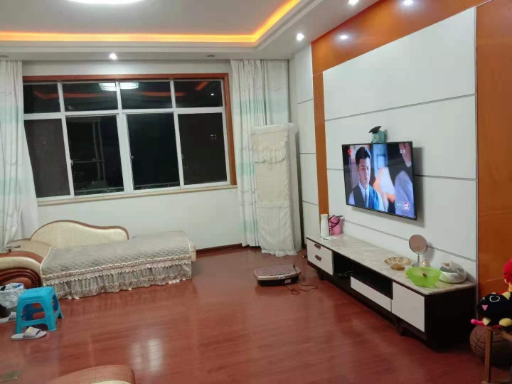 延溪花园  4室2厅2卫    70.0万 延溪花园  4室2厅2卫    70.0万