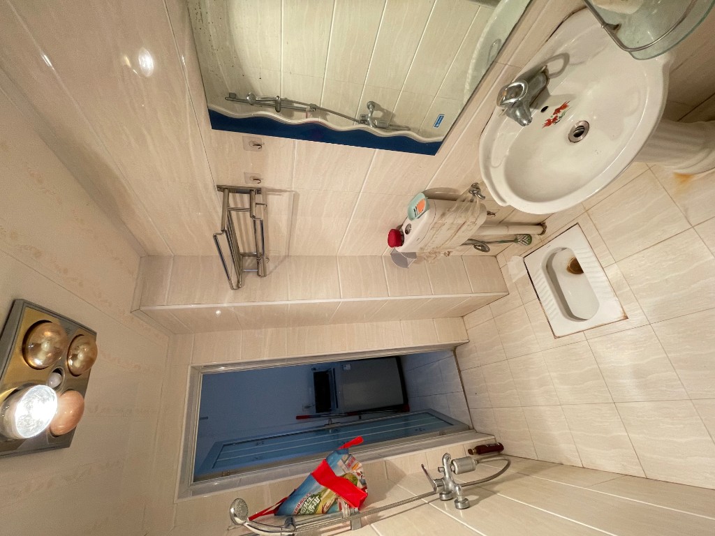 愉景湾东域 3室2厅1卫 1900.0元/月 愉景湾东域 3室2厅1卫 1900.0元/月室内图