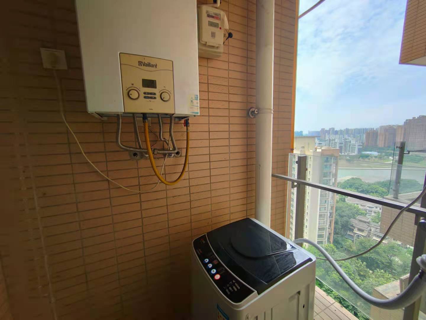 河畔新世界 2室1厅1卫 2300.0元/月 河畔新世界 2室1厅1卫 2300.0元/月室内图