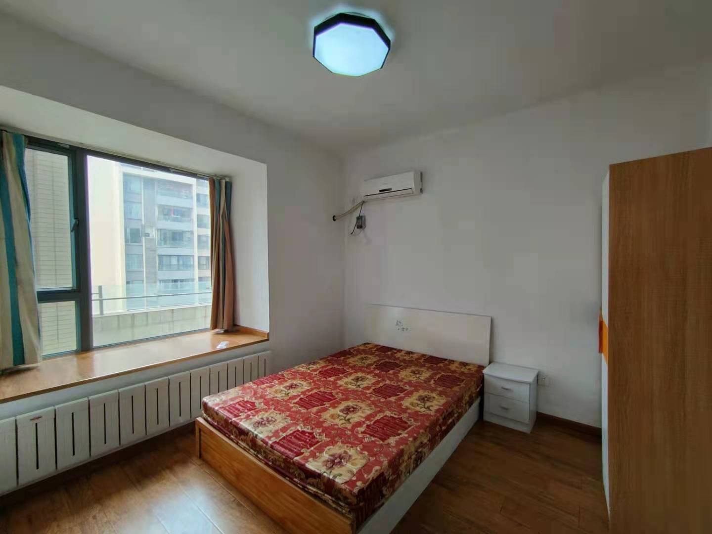 河畔新世界 2室1厅1卫 2300.0元/月 河畔新世界 2室1厅1卫 2300.0元/月室内图