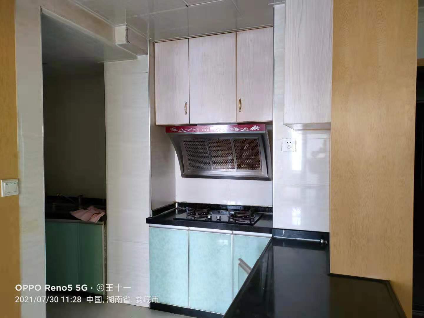 东方豪苑 3室1厅1卫 1600.0元/月 东方豪苑 3室1厅1卫 1600.0元/月室内图