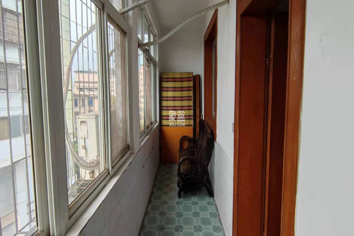 三角叉散盘 2室1厅1卫 800.0元/月 三角叉散盘 2室1厅1卫 800.0元/月室内图