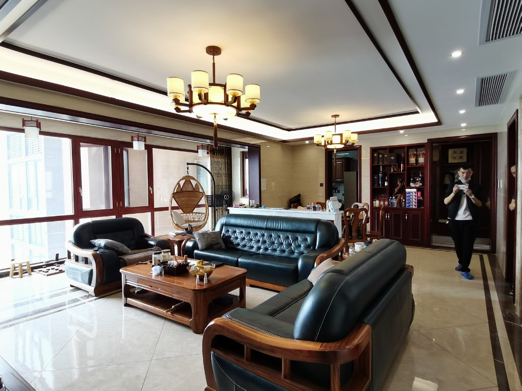 桃花源里  4室2厅3卫   168.00万