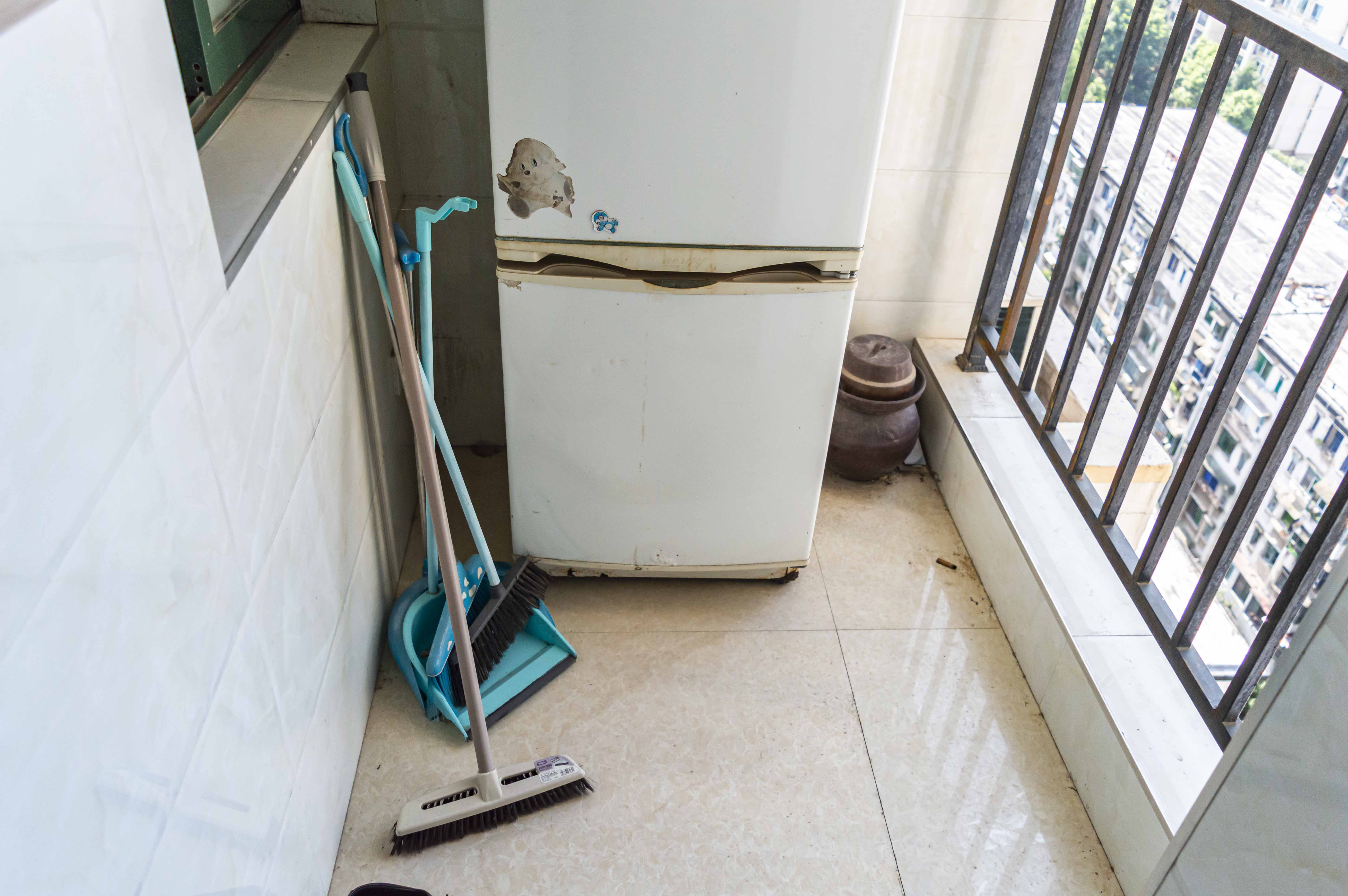 品阁 3室2厅2卫 85.0万 品阁 3室2厅2卫 85.0万客厅