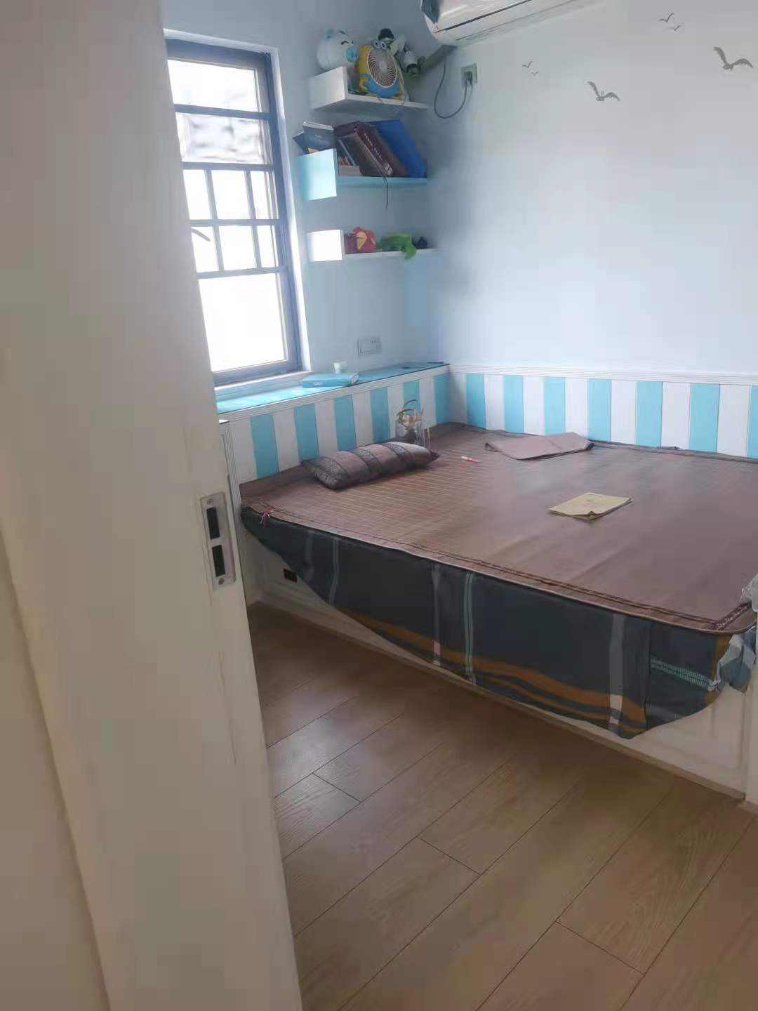 南苑上和二期 3室1厅1卫 120.0万 南苑上和二期 3室1厅1卫 120.0万卧室