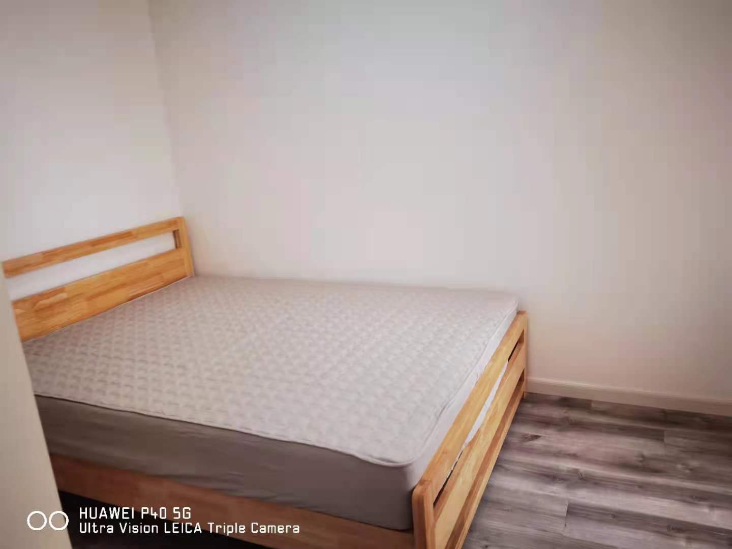 九亿华庭  2室2厅1卫   39.80万卧室
