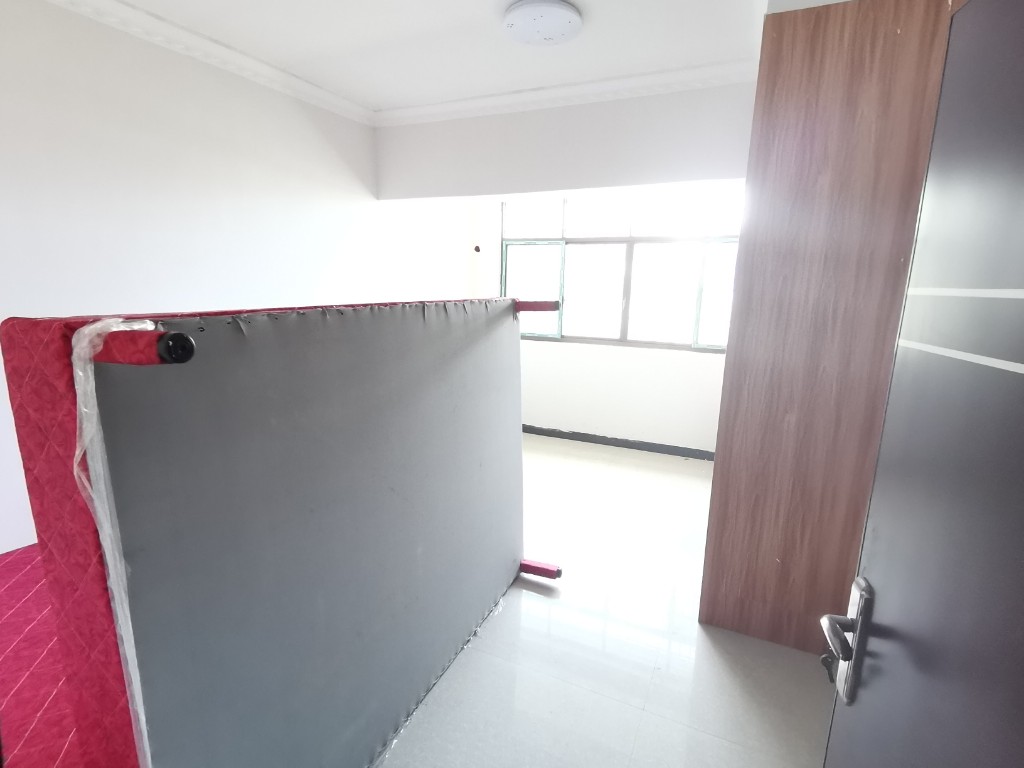 御景华庭  3室2厅2卫   1800.00元/月室内图
