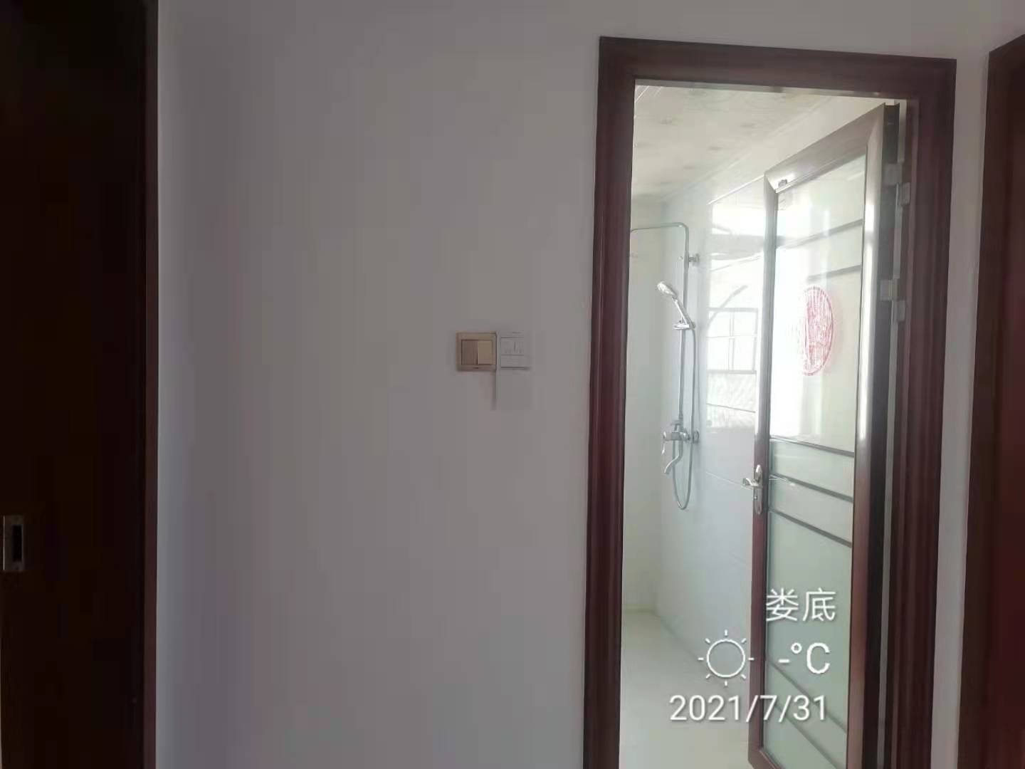 百弘学府城 3室2厅2卫 2000.0元/月 百弘学府城 3室2厅2卫 2000.0元/月室内图