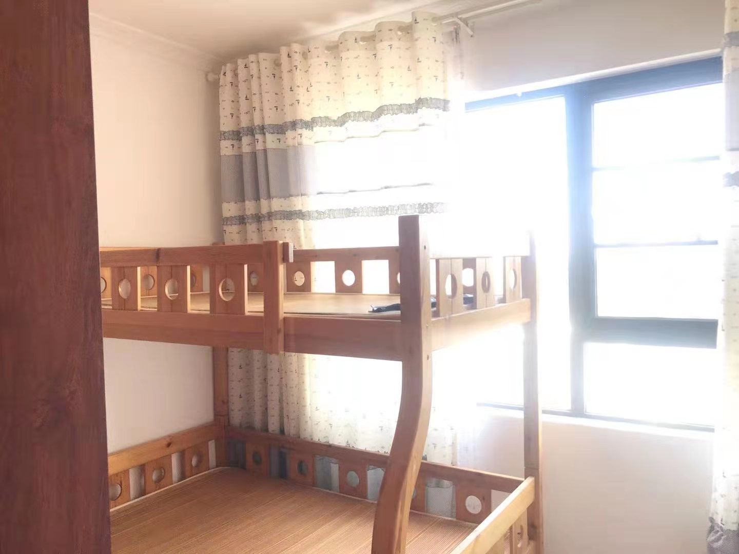 百弘学府城 3室2厅2卫 2000.0元/月 百弘学府城 3室2厅2卫 2000.0元/月室内图