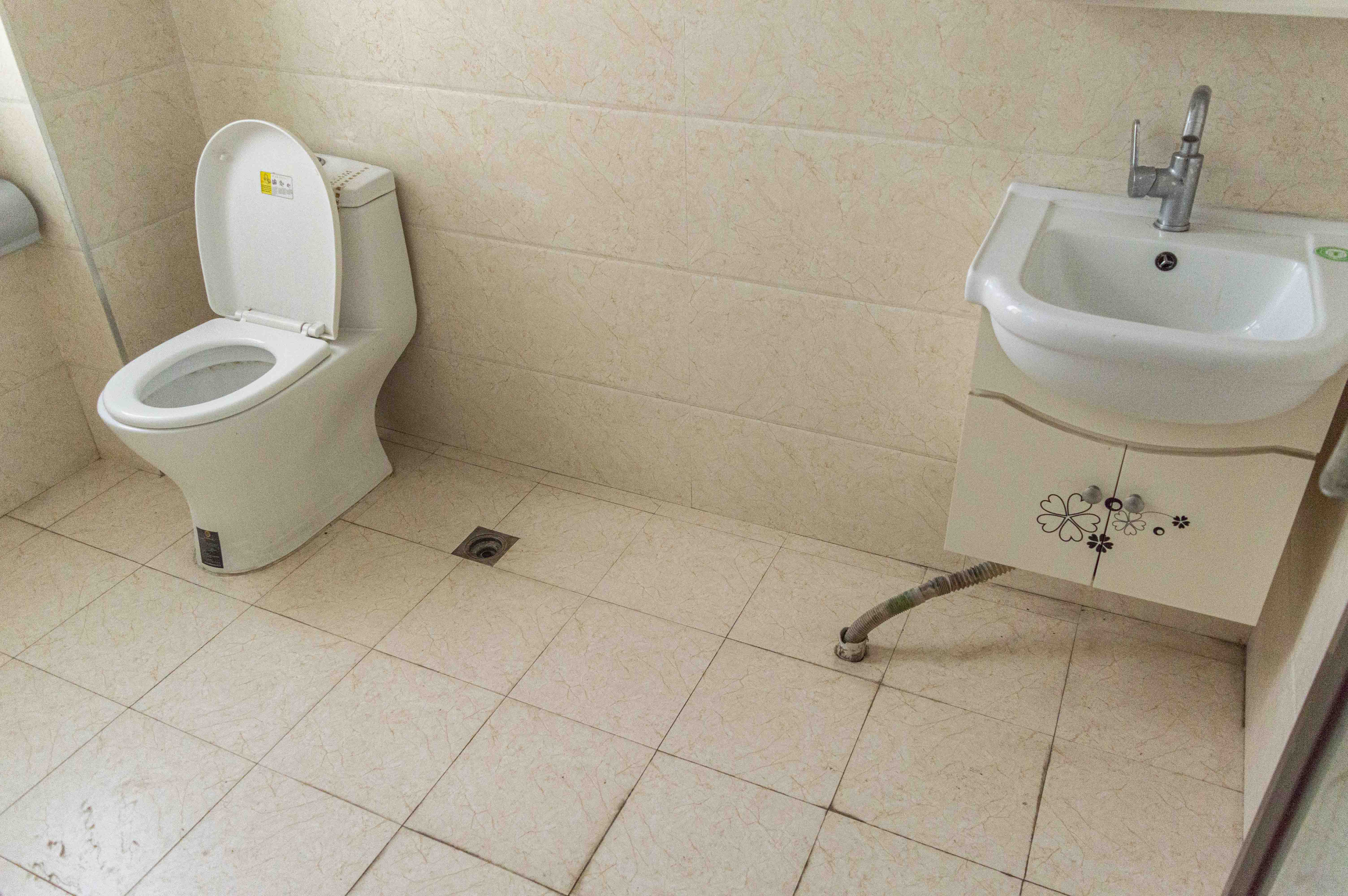 品阁 3室2厅2卫 85.0万 品阁 3室2厅2卫 85.0万客厅