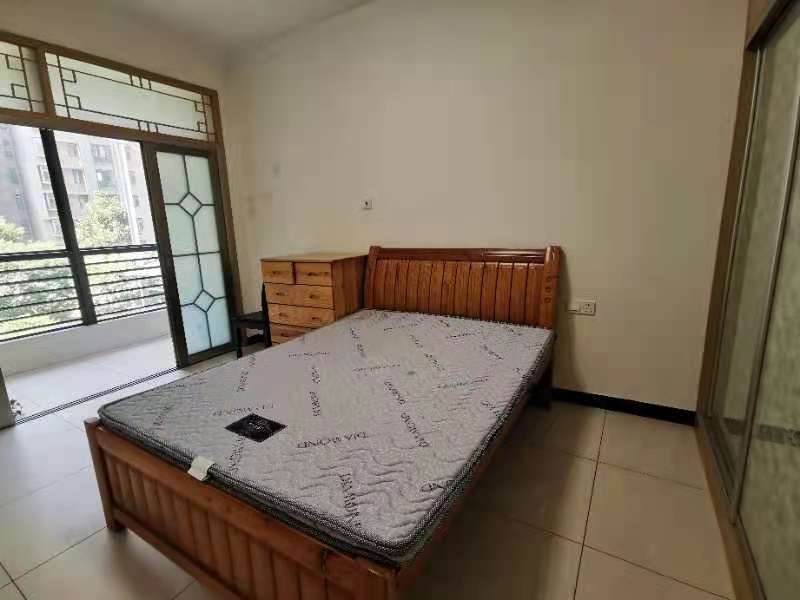 和卉家园 3室2厅1卫 4500.0元/月 和卉家园 3室2厅1卫 4500.0元/月室内图