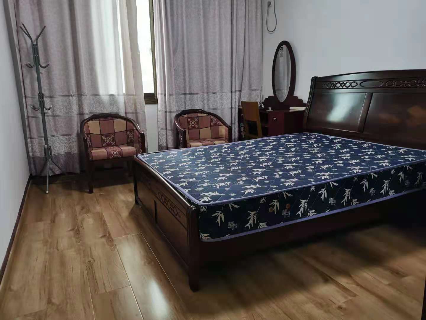 邮政培训中心家属区  2室2厅1卫    1200.0元/月 邮政培训中心家属区  2室2厅1卫    1200.0元/月室内图