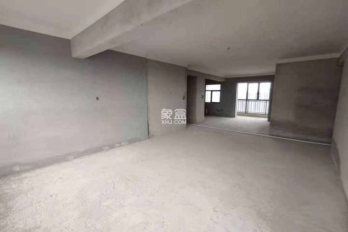 诚信东郡 4室2厅2卫 66.8万 诚信东郡 4室2厅2卫 66.8万客厅