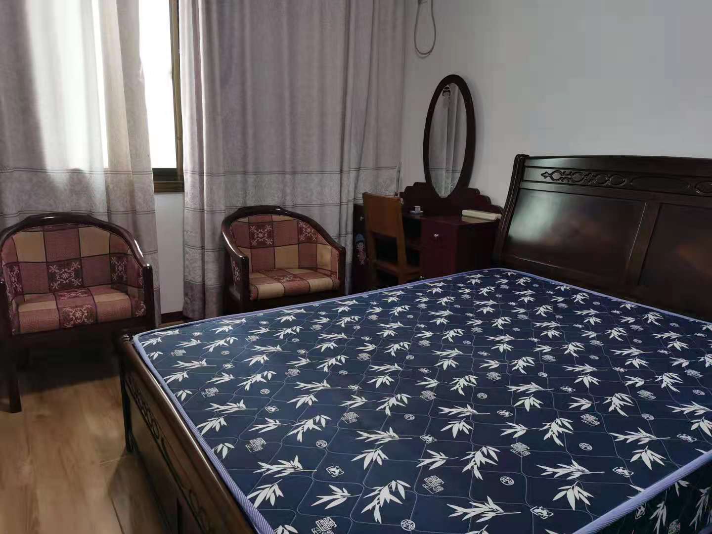 邮政培训中心家属区  2室2厅1卫    1200.0元/月 邮政培训中心家属区  2室2厅1卫    1200.0元/月室内图