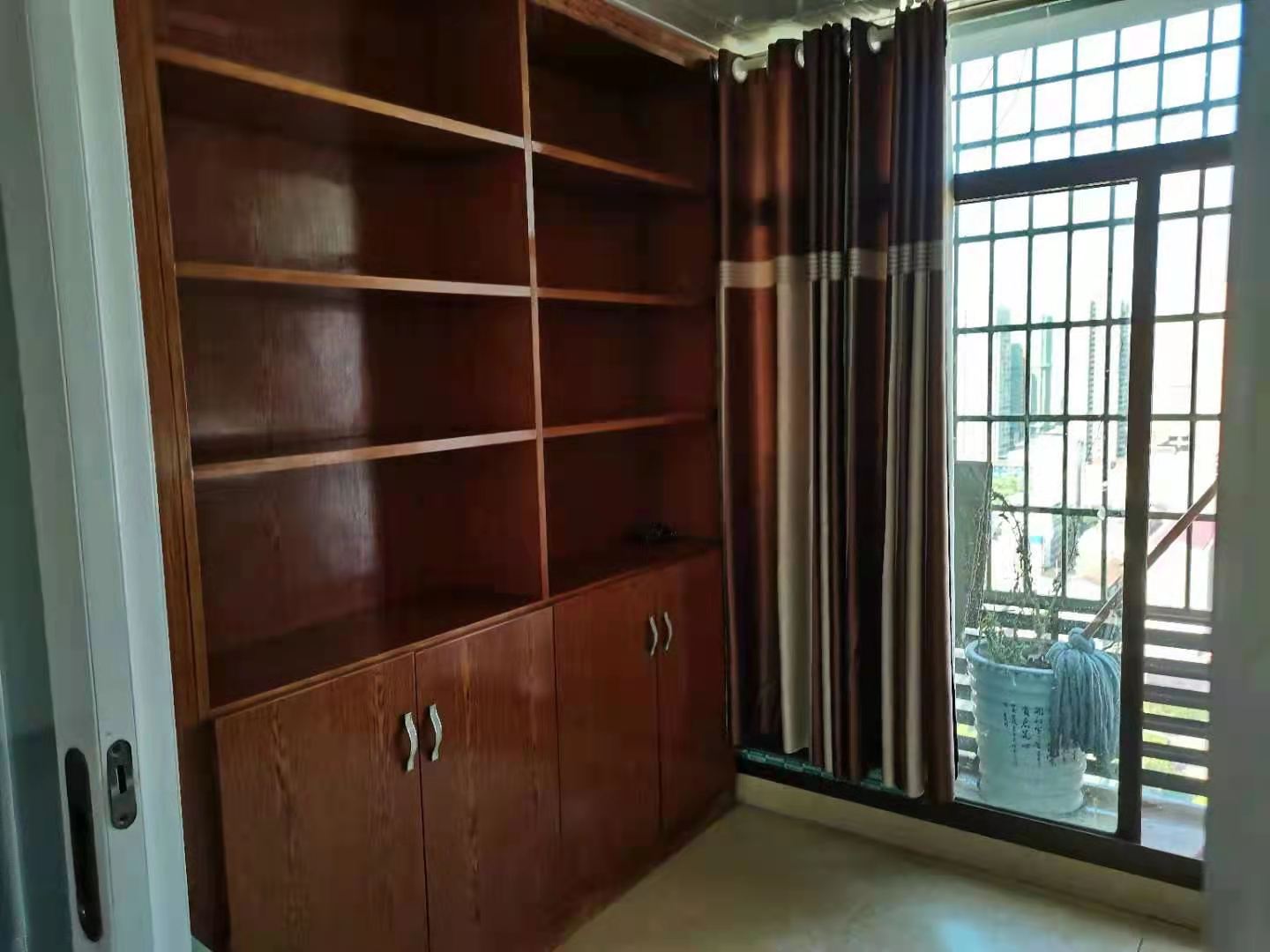 龙泰熙城  1室1厅1卫    900.0元/月 龙泰熙城  1室1厅1卫    900.0元/月室内图