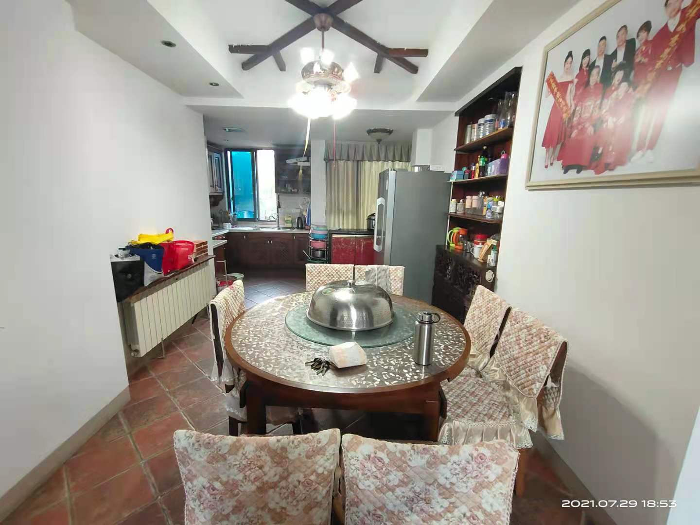 山水国际 5室2厅3卫 145.0万 山水国际 5室2厅3卫 145.0万客厅