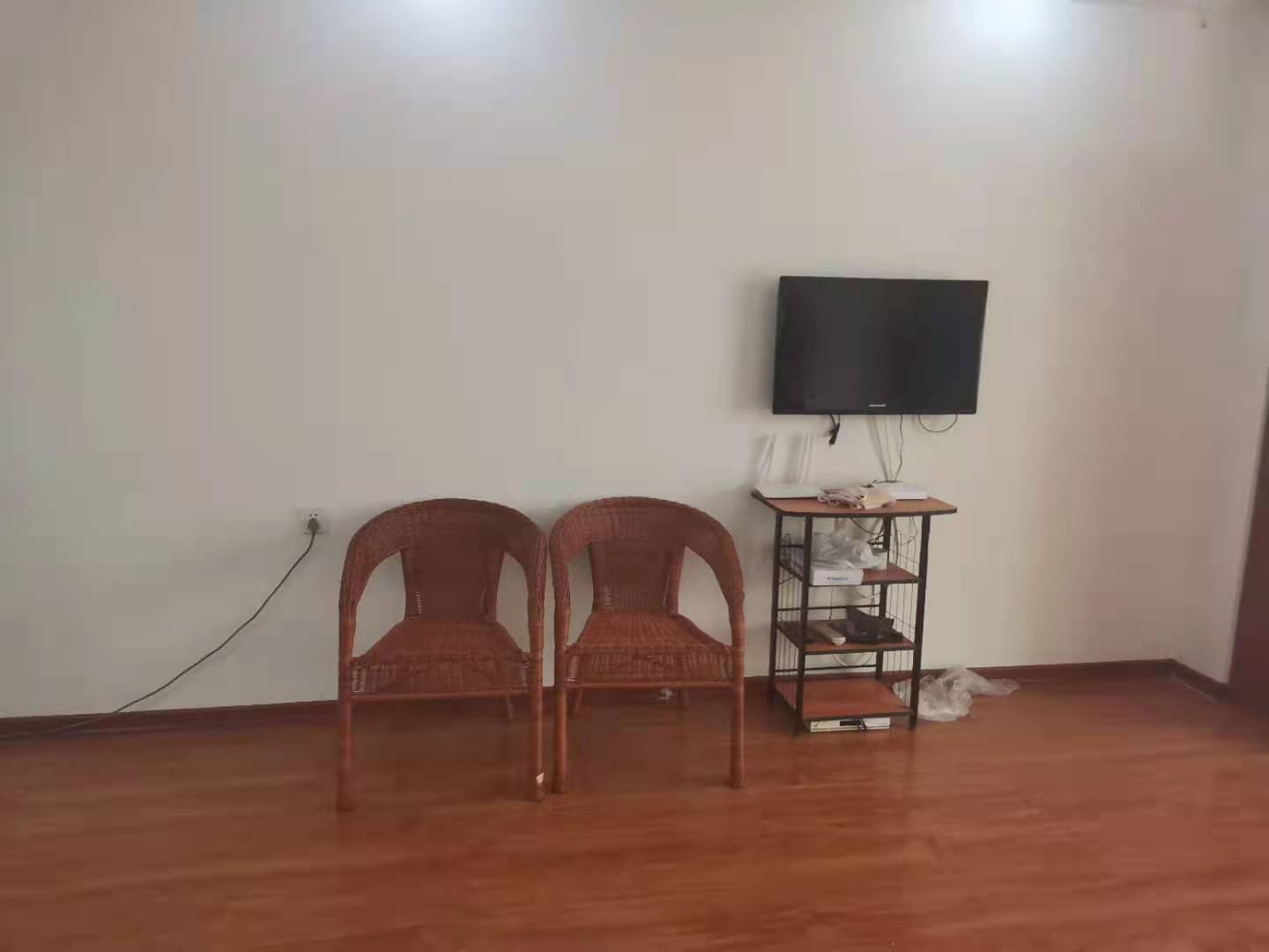 世纪阳光大厦公寓楼  1室1厅1卫    1200.0元/月 世纪阳光大厦公寓楼  1室1厅1卫    1200.0元/月