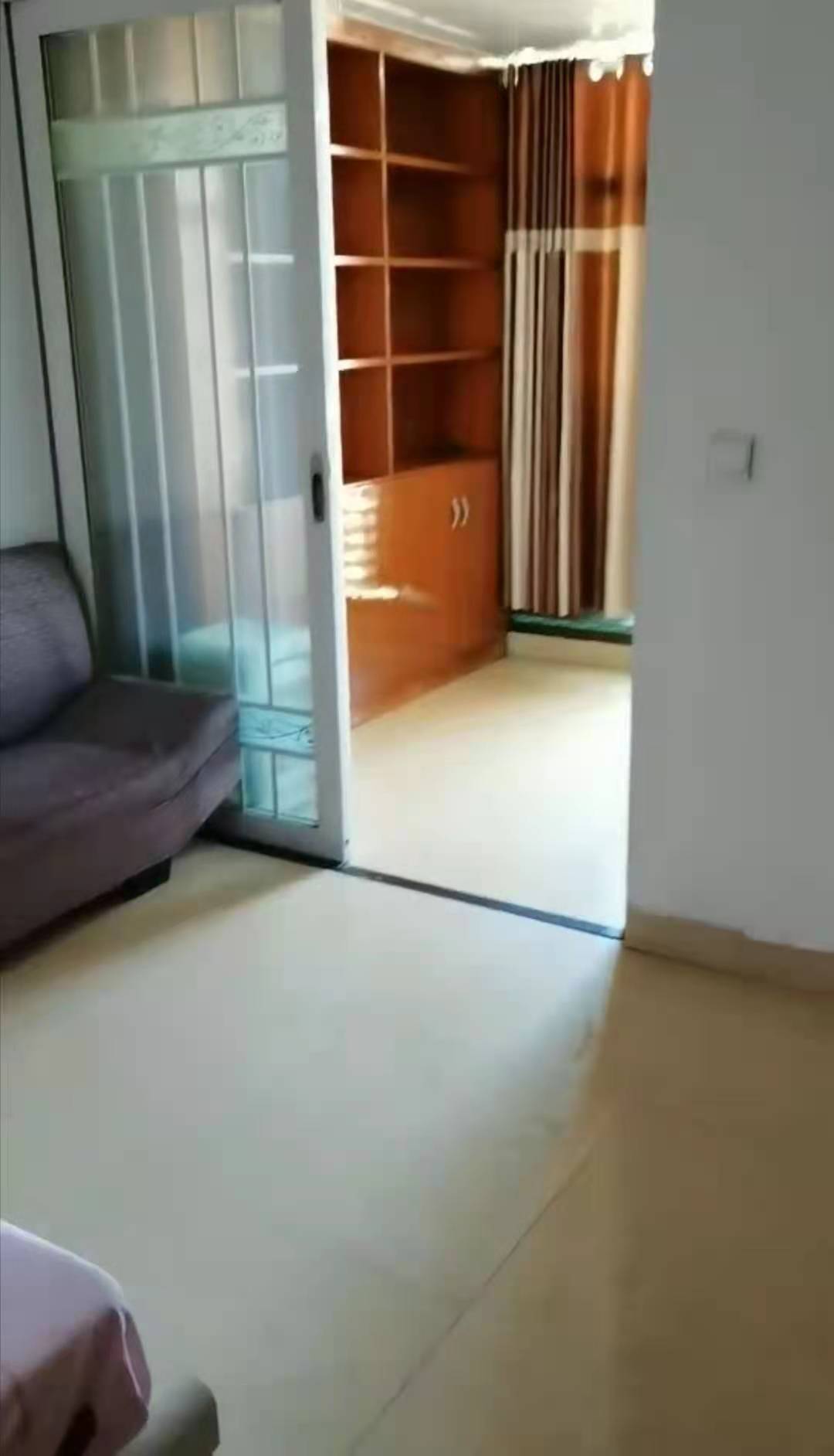 龙泰熙城  1室1厅1卫    900.0元/月 龙泰熙城  1室1厅1卫    900.0元/月室内图