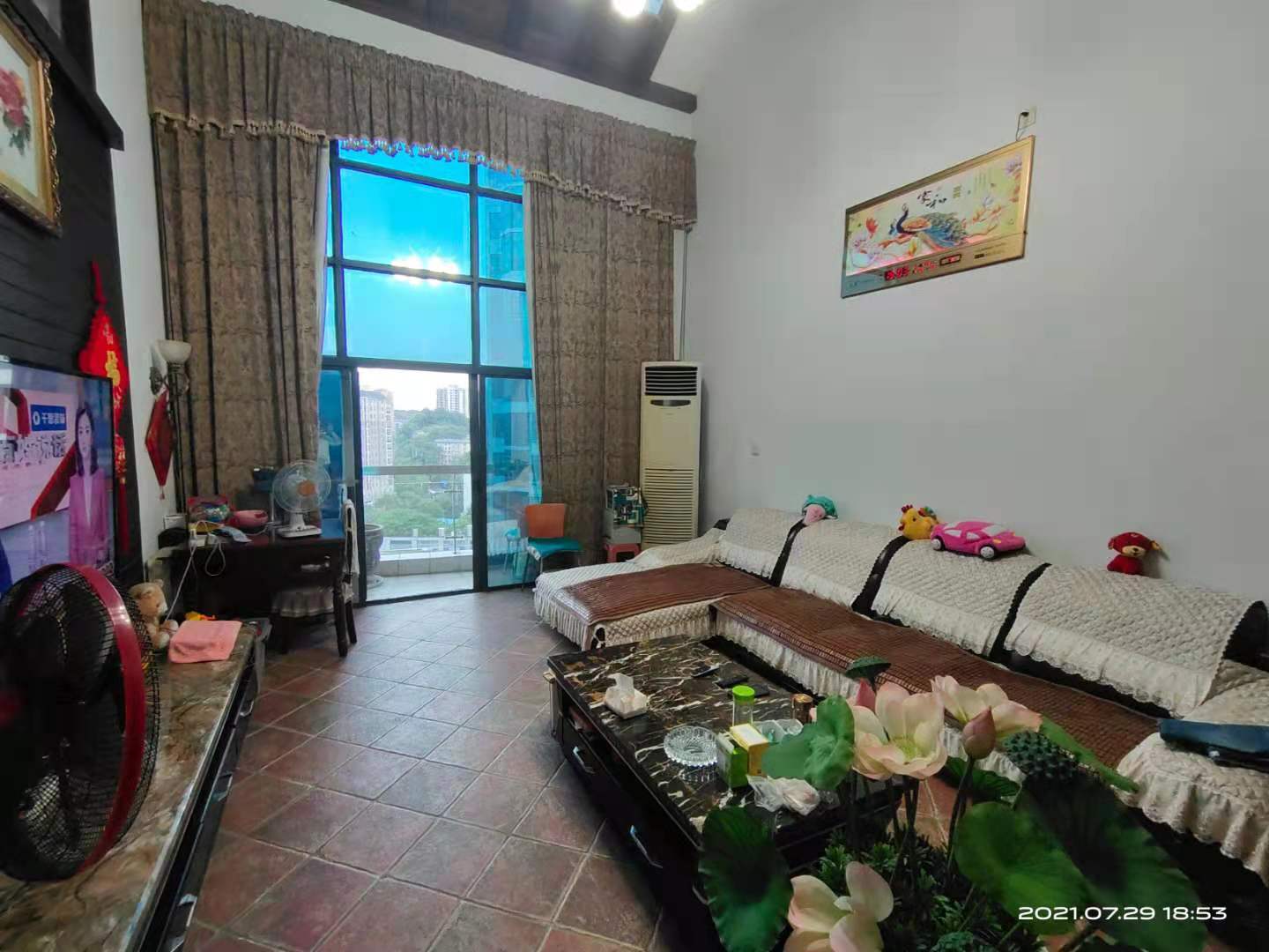 山水国际 5室2厅3卫 145.0万 山水国际 5室2厅3卫 145.0万客厅