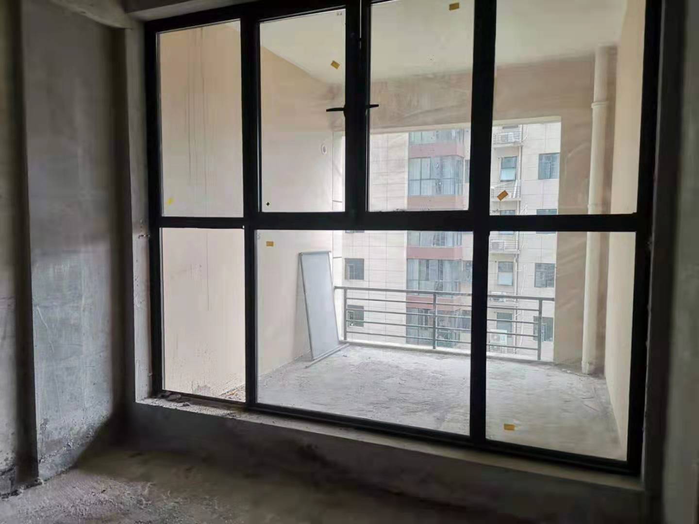 尚东湾  3室2厅2卫    78.0万 尚东湾  3室2厅2卫    78.0万