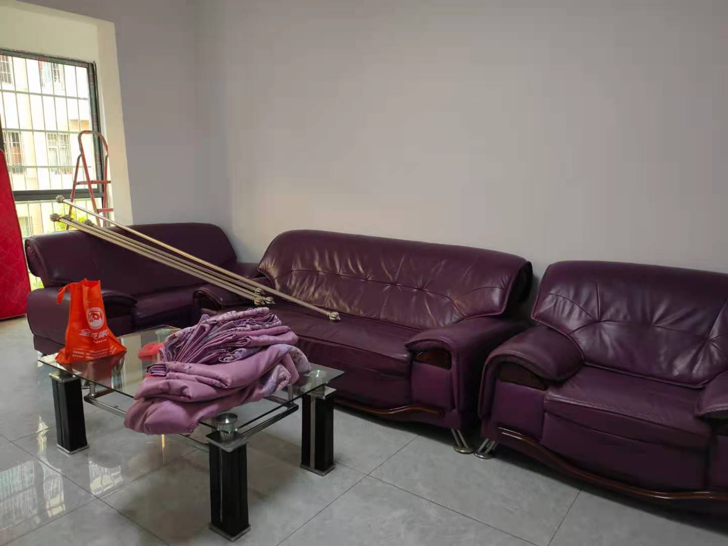 大立小区  2室1厅1卫    1280.0元/月 大立小区  2室1厅1卫    1280.0元/月室内图