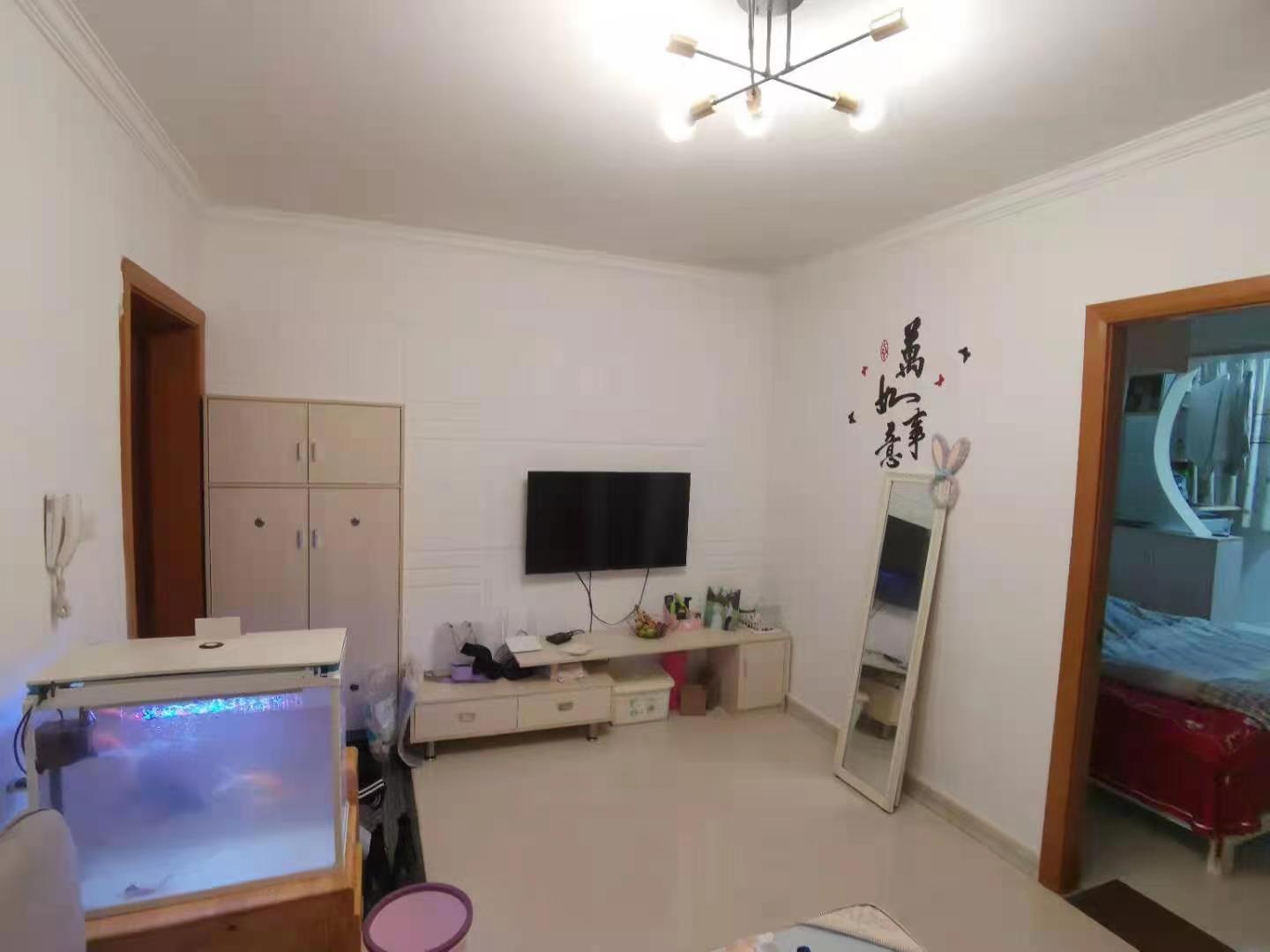 阳光小区 2室1厅1卫 26.8万 阳光小区 2室1厅1卫 26.8万客厅