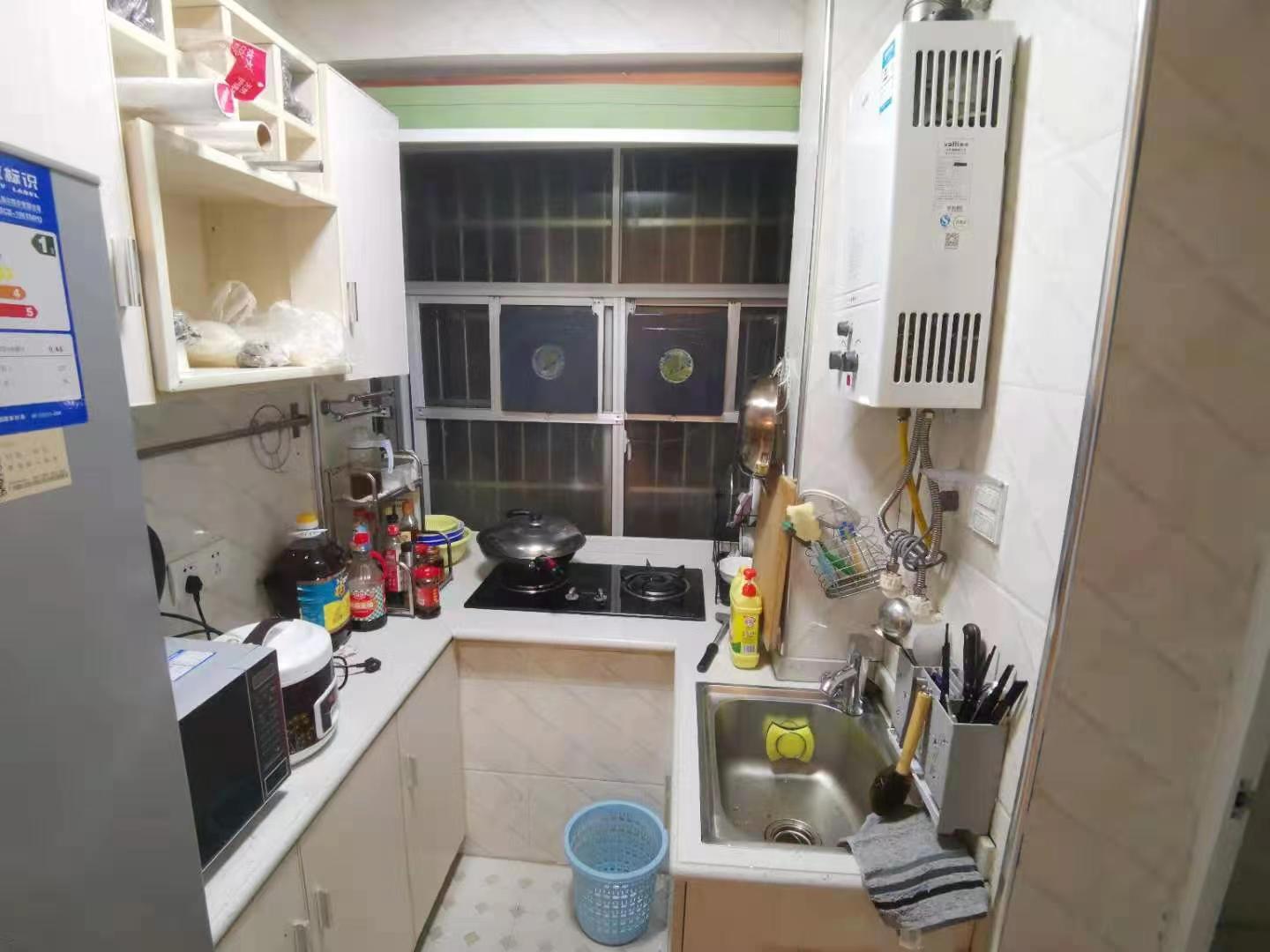 阳光小区 2室1厅1卫 26.8万 阳光小区 2室1厅1卫 26.8万客厅