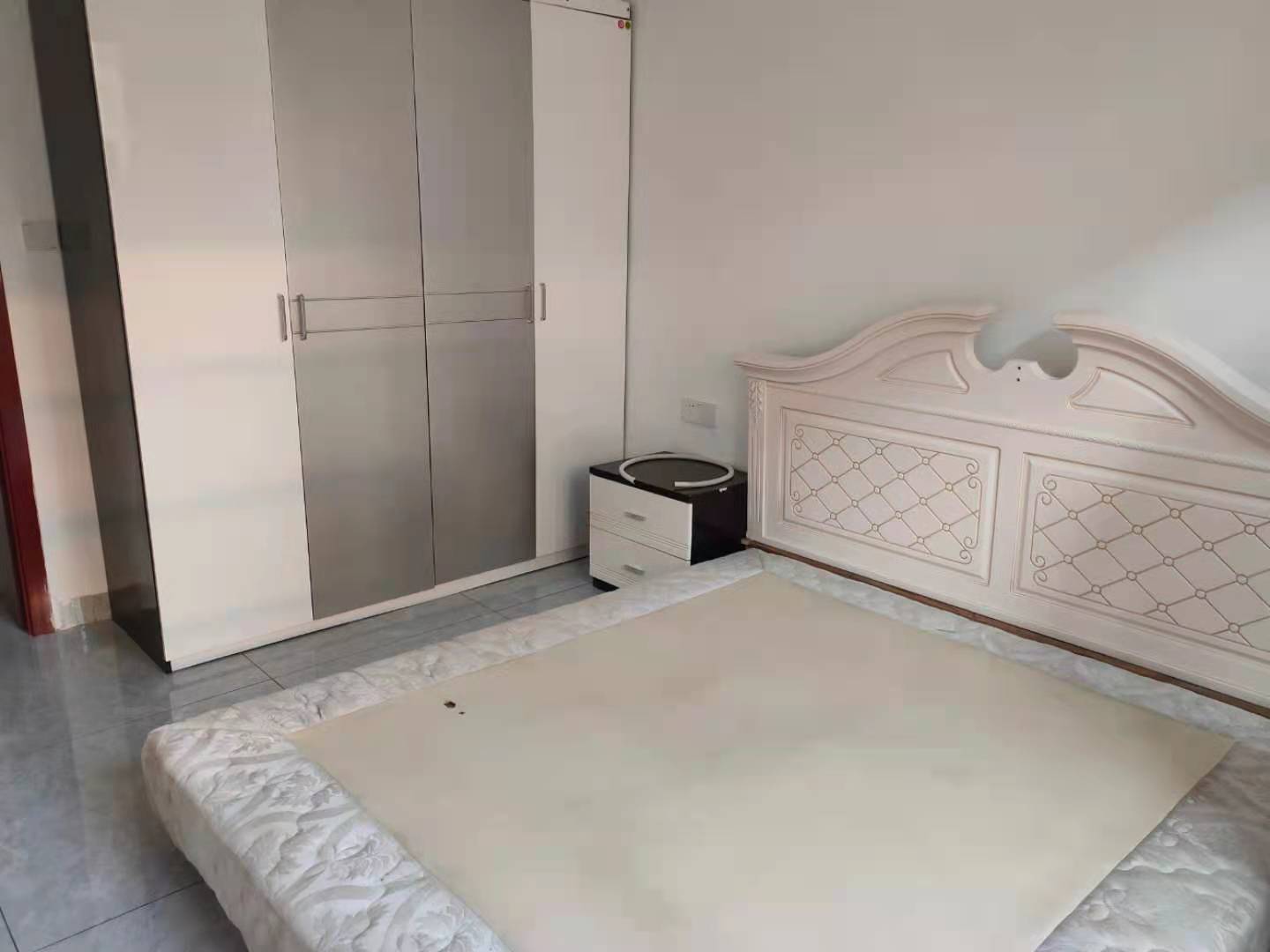 大立小区  2室1厅1卫    1280.0元/月 大立小区  2室1厅1卫    1280.0元/月室内图