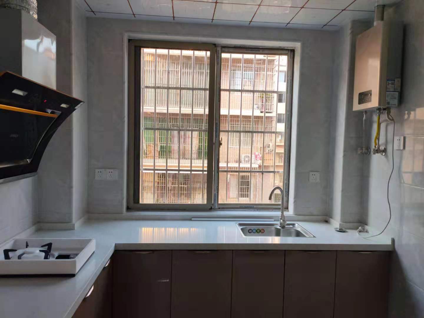 大立小区  2室1厅1卫    1280.0元/月 大立小区  2室1厅1卫    1280.0元/月室内图