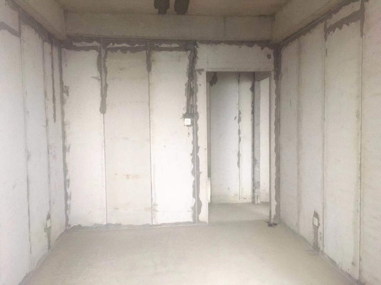 广德荷苑  3室2厅2卫   56.80万