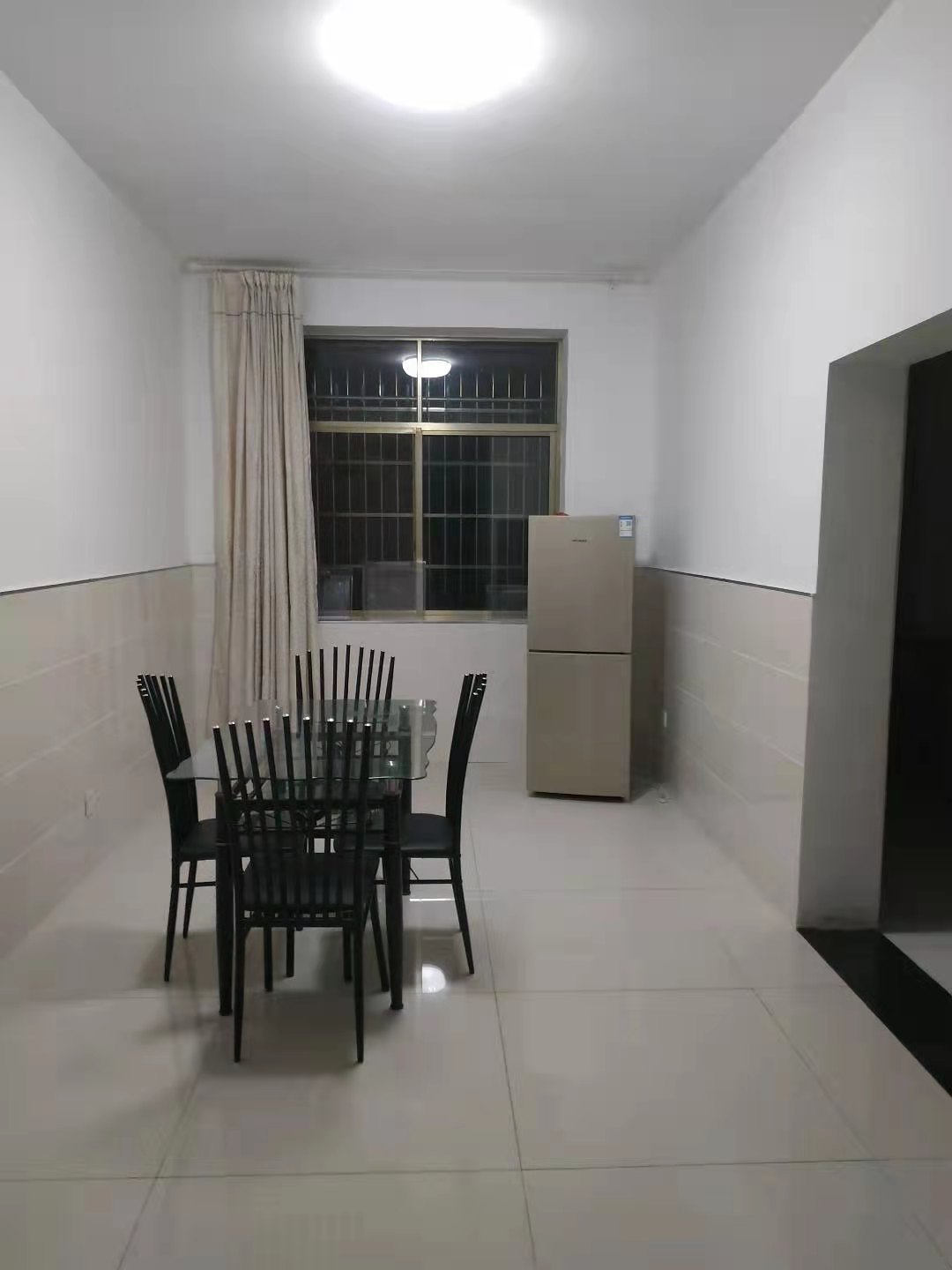 银城市场小区 2室1厅1卫 650.0元/月 银城市场小区 2室1厅1卫 650.0元/月室内图