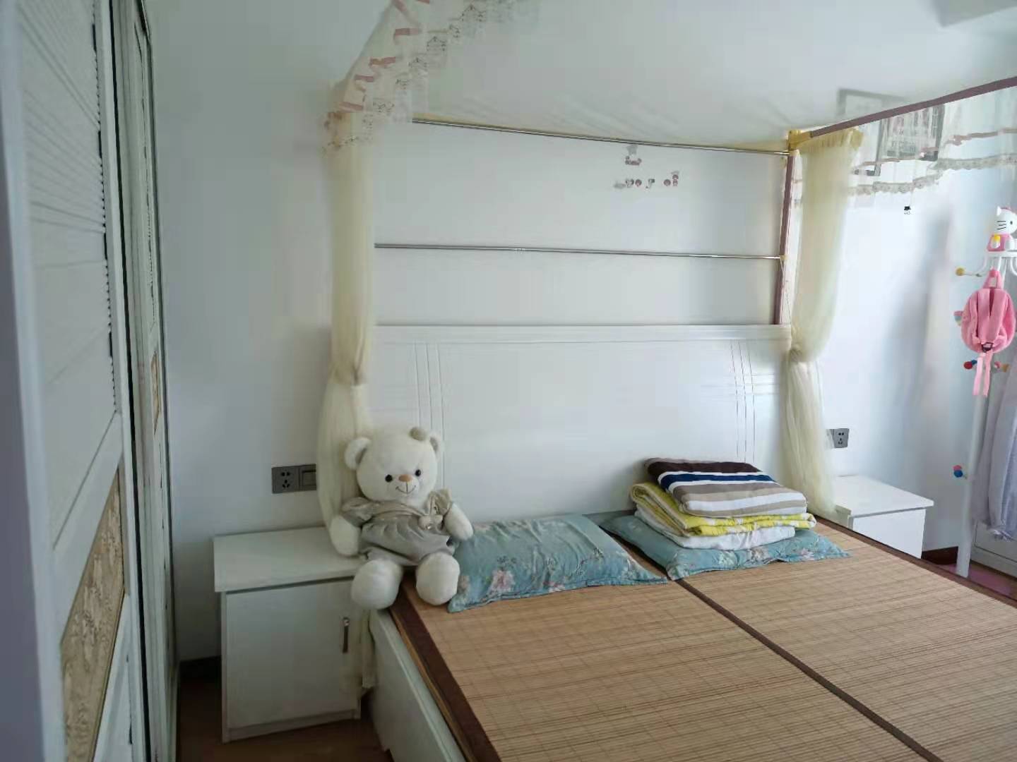 金益紫檀  4室2厅2卫    90.0万 金益紫檀  4室2厅2卫    90.0万卧室