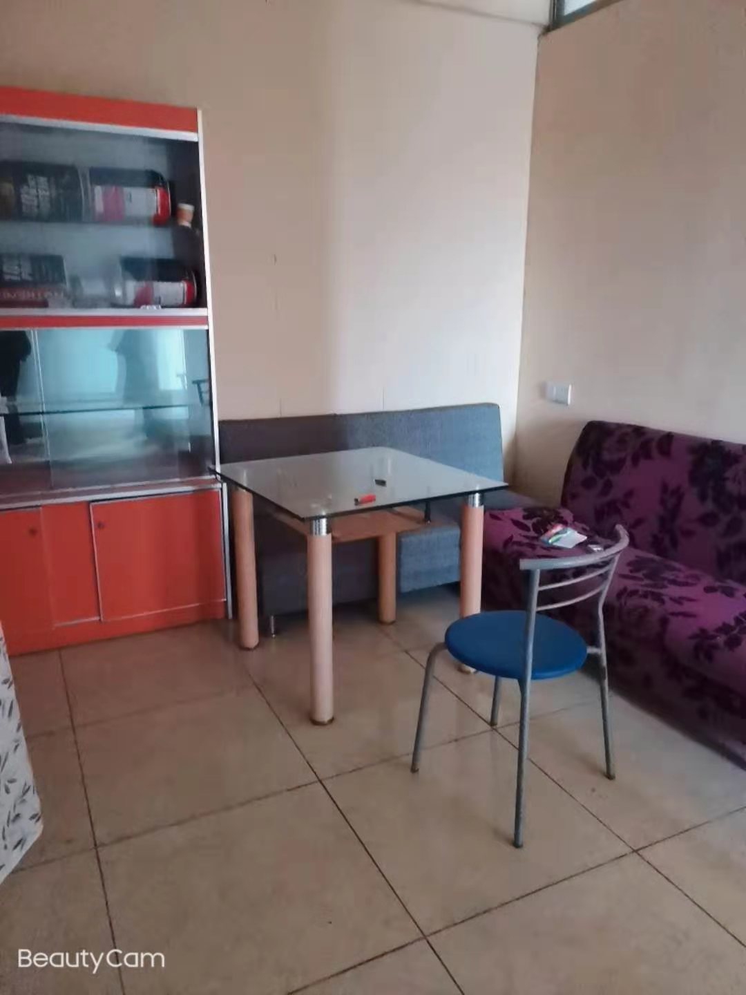 大汉精品建材城  3室2厅4卫    52.8万 大汉精品建材城  3室2厅4卫    52.8万客厅