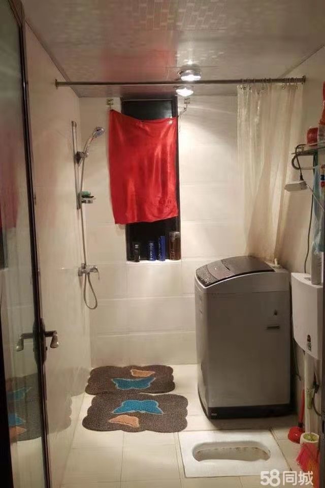 中天会展城A区  1室1厅1卫   2300.00元/月室内图