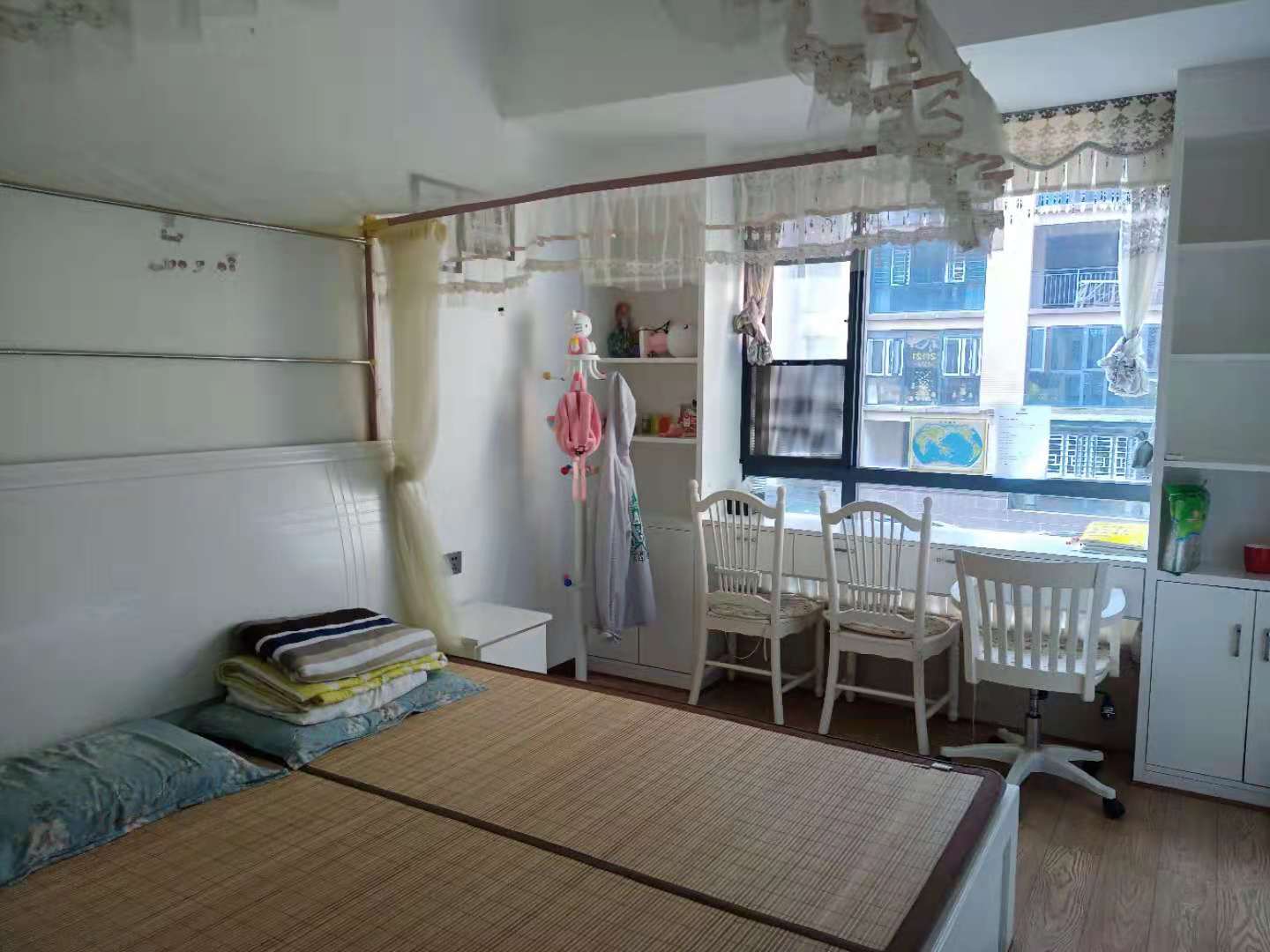 金益紫檀  4室2厅2卫    90.0万 金益紫檀  4室2厅2卫    90.0万卧室