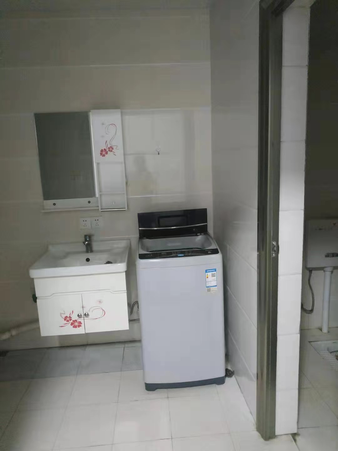 银城市场小区 2室1厅1卫 650.0元/月 银城市场小区 2室1厅1卫 650.0元/月室内图