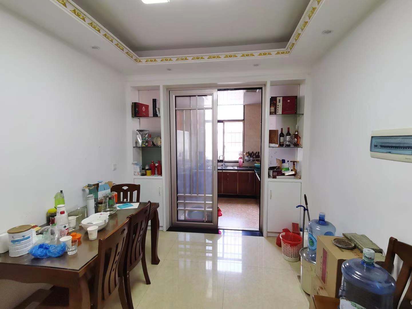 孙河九龙湾  4室2厅2卫    95.8万 孙河九龙湾  4室2厅2卫    95.8万客厅