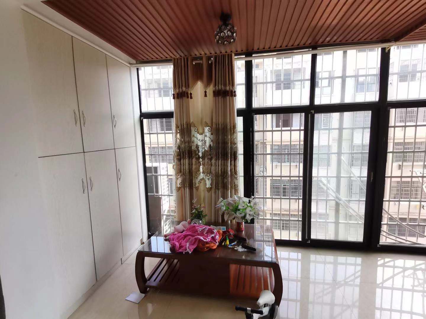 孙河九龙湾  4室2厅2卫    95.8万 孙河九龙湾  4室2厅2卫    95.8万阳台