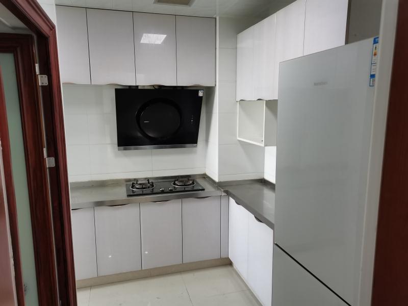 湖景花园 2室2厅1卫 2200.0元/月 湖景花园 2室2厅1卫 2200.0元/月室内图